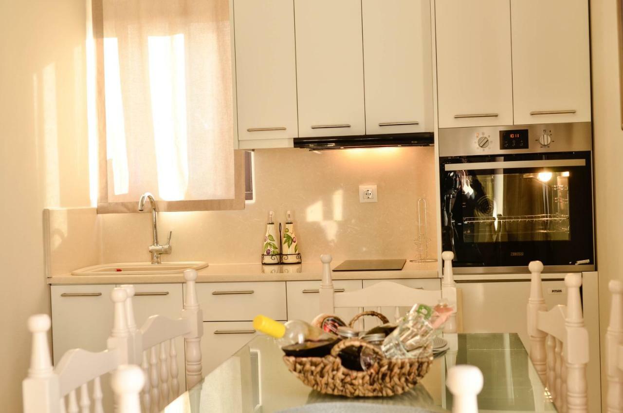 Appartamento Sunrays Housing Kalamata Esterno foto