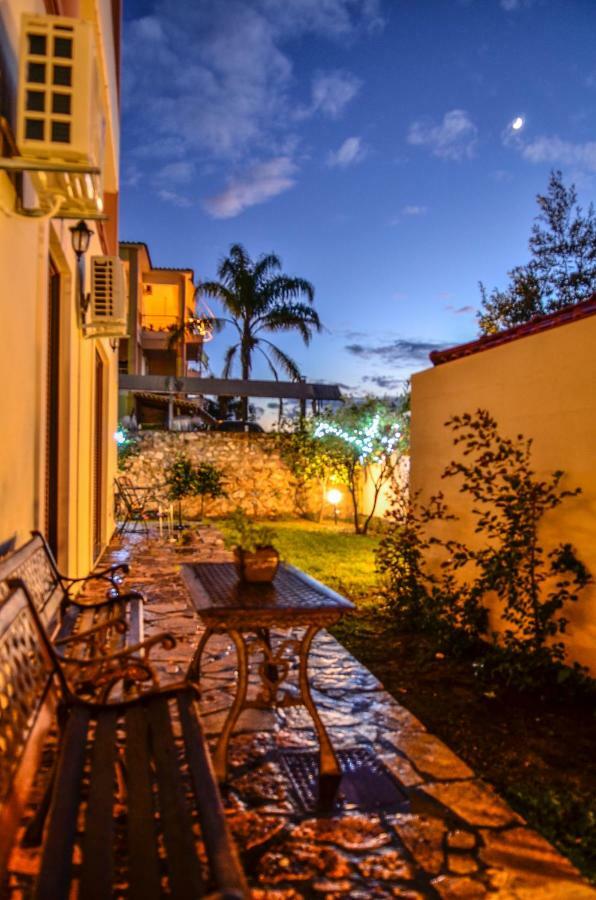 Appartamento Sunrays Housing Kalamata Esterno foto