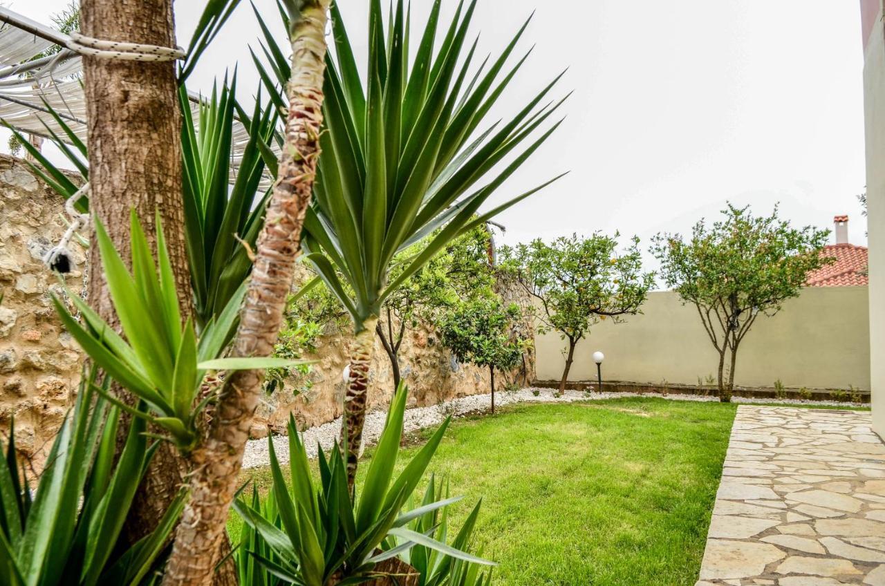 Appartamento Sunrays Housing Kalamata Esterno foto
